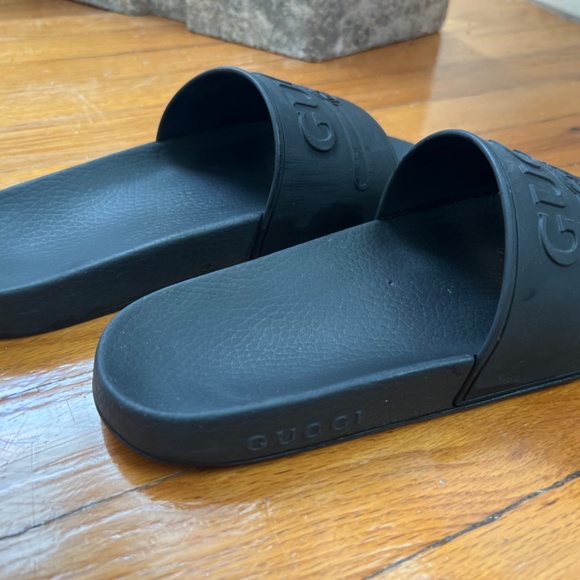 2018 Gucci Logo Rubber Slide \'Black\'